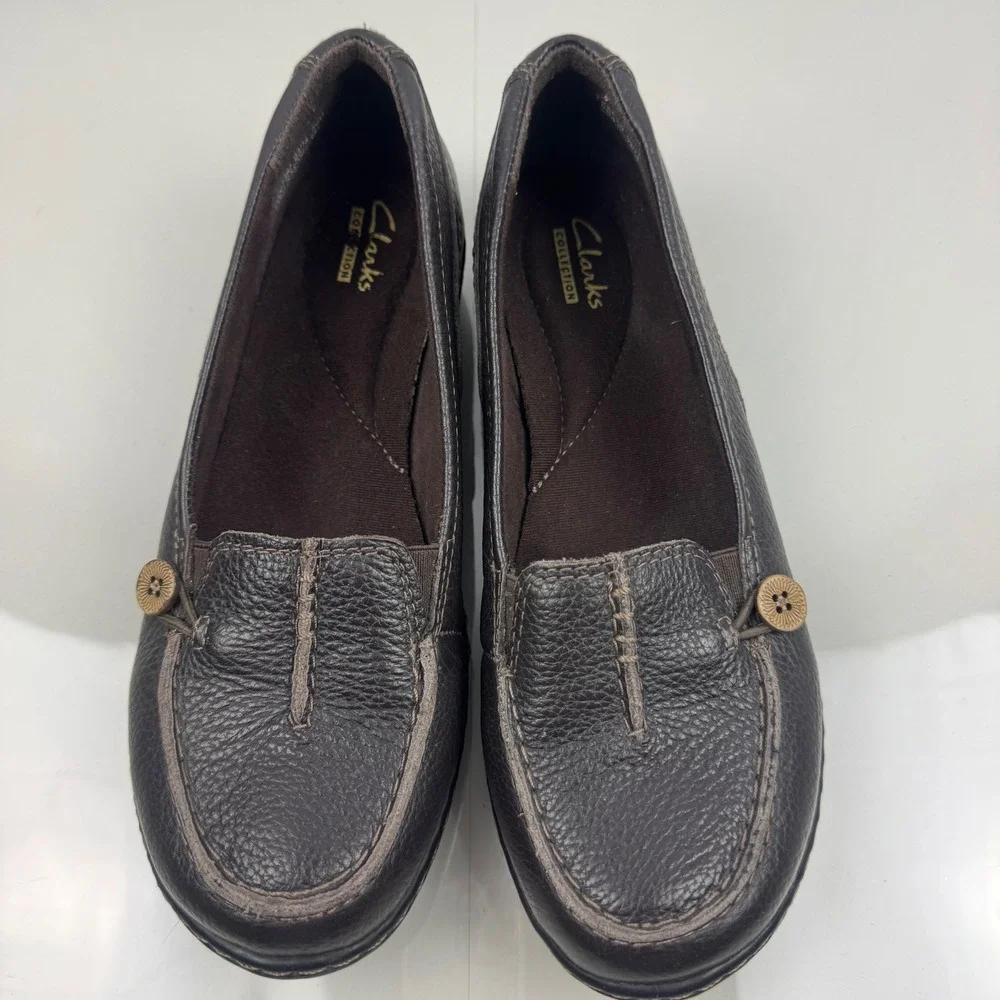 Clarks Collection Women Dark Brown Leather Button Detail‎ Loafer Shoes Size 7.5M